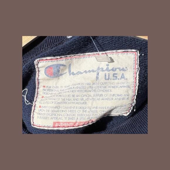 Champion Script Sweatshirt | Navy Short Sleeve | Size L | Vintage - Picture 2 of 5